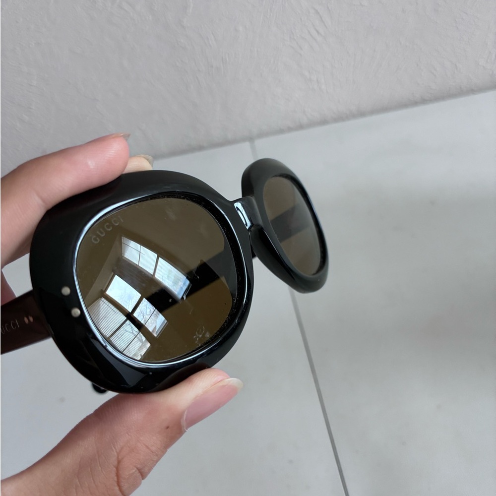 Gucci Sunglasses - Picture 2 of 6